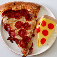 Load image into Gallery viewer, Jenny Lemons - XL Pizza Hair Claw Clip