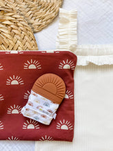 Load image into Gallery viewer, Itzy Ritzy - Itzy Mitt™ Silicone Teething Mitts