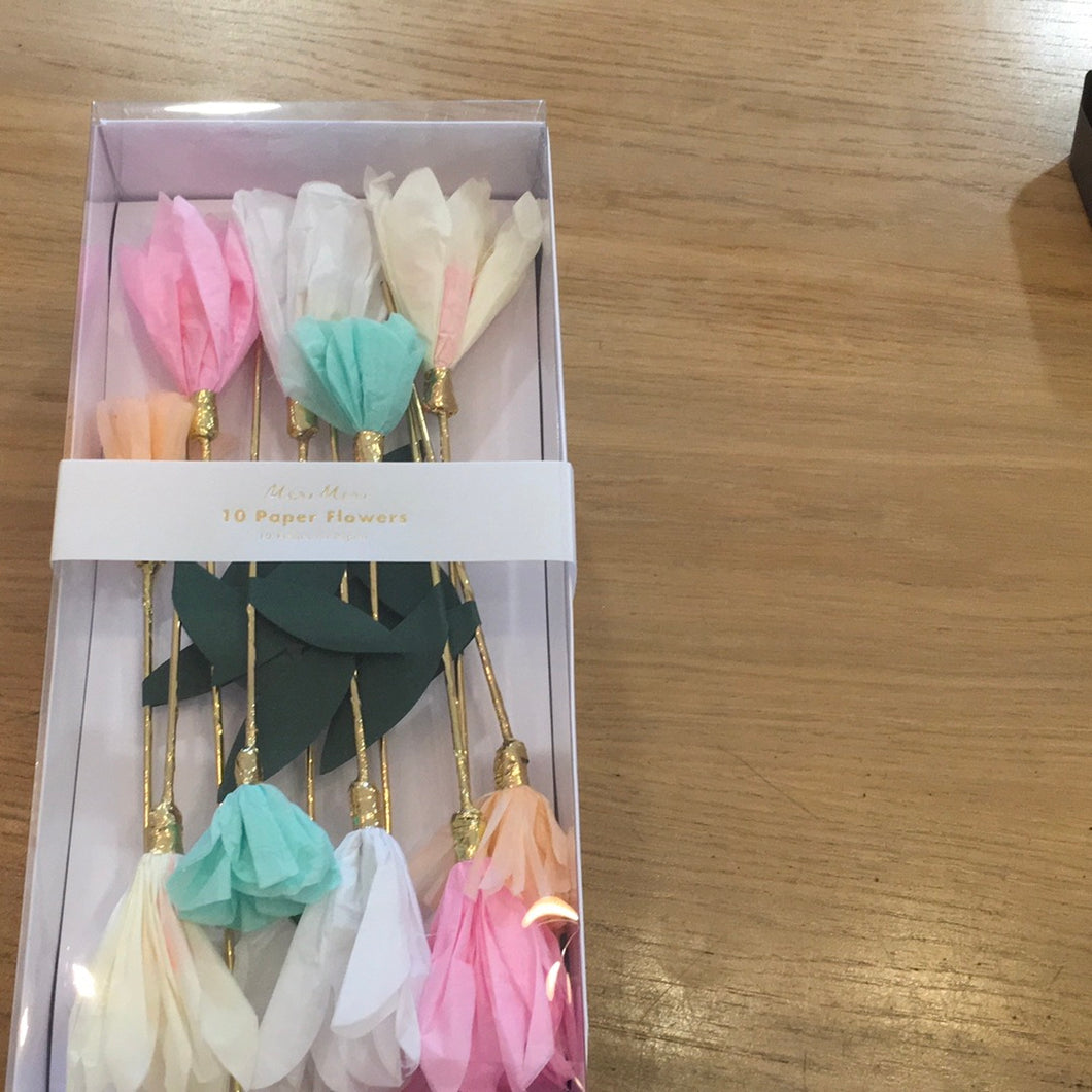 10 Ten Paper Flowers