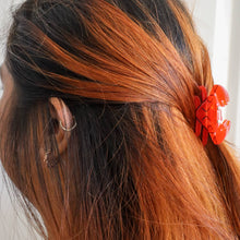 Load image into Gallery viewer, Jenny Lemons - Mini Crab Hair Claw Clip