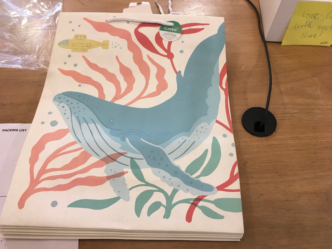 Design whale gift bag