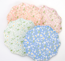 Load image into Gallery viewer, Meri Meri Ditsy Floral Dinner Plates