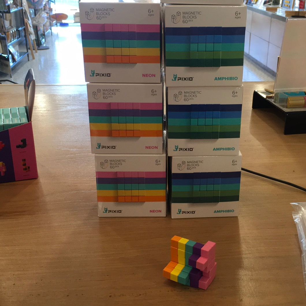 Pixio Neon & Amphibio