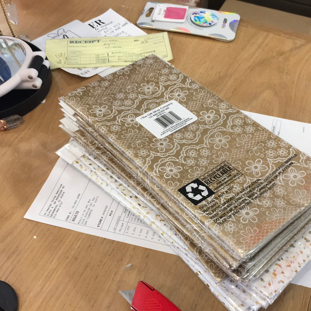 The gift wrap, company, gift tissue, gilded lace