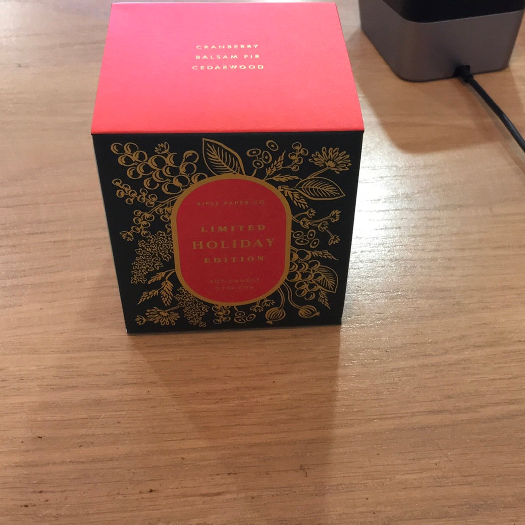 Rifle holiday candle