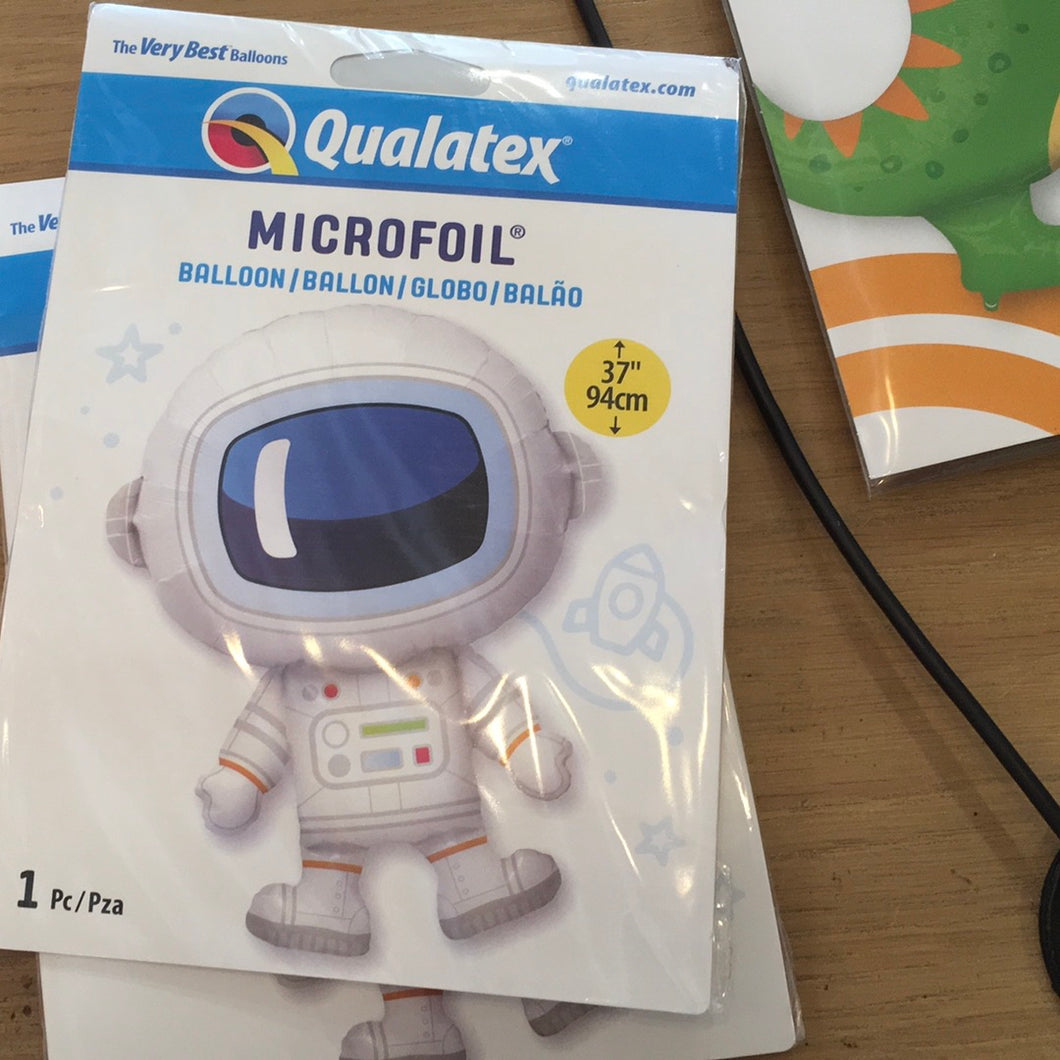 Astronaut balloon 37”