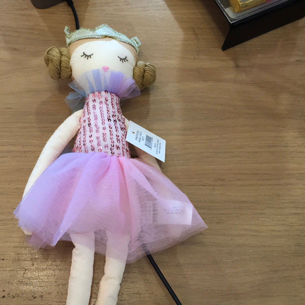 Mon Ami princess doll magali