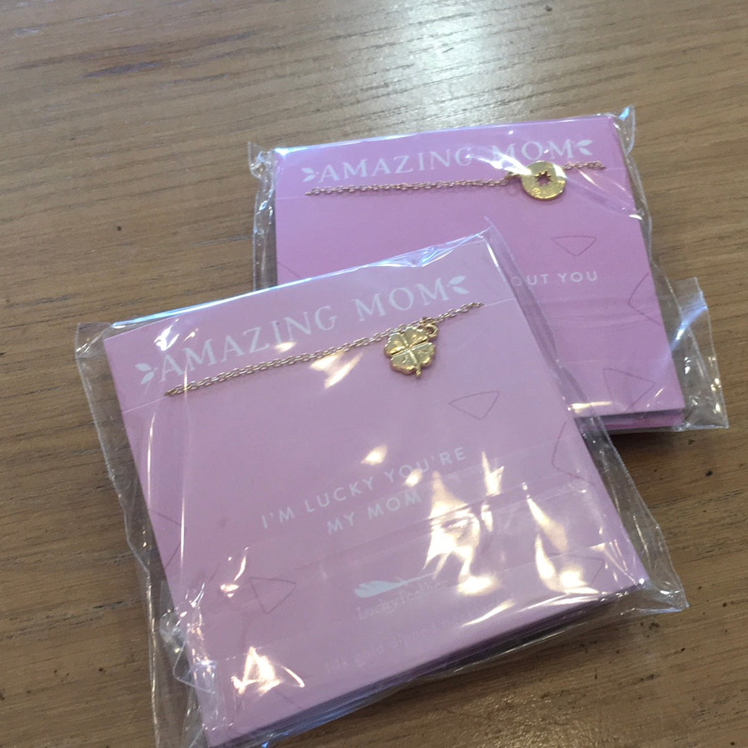 Amazing mom necklace lucky feather